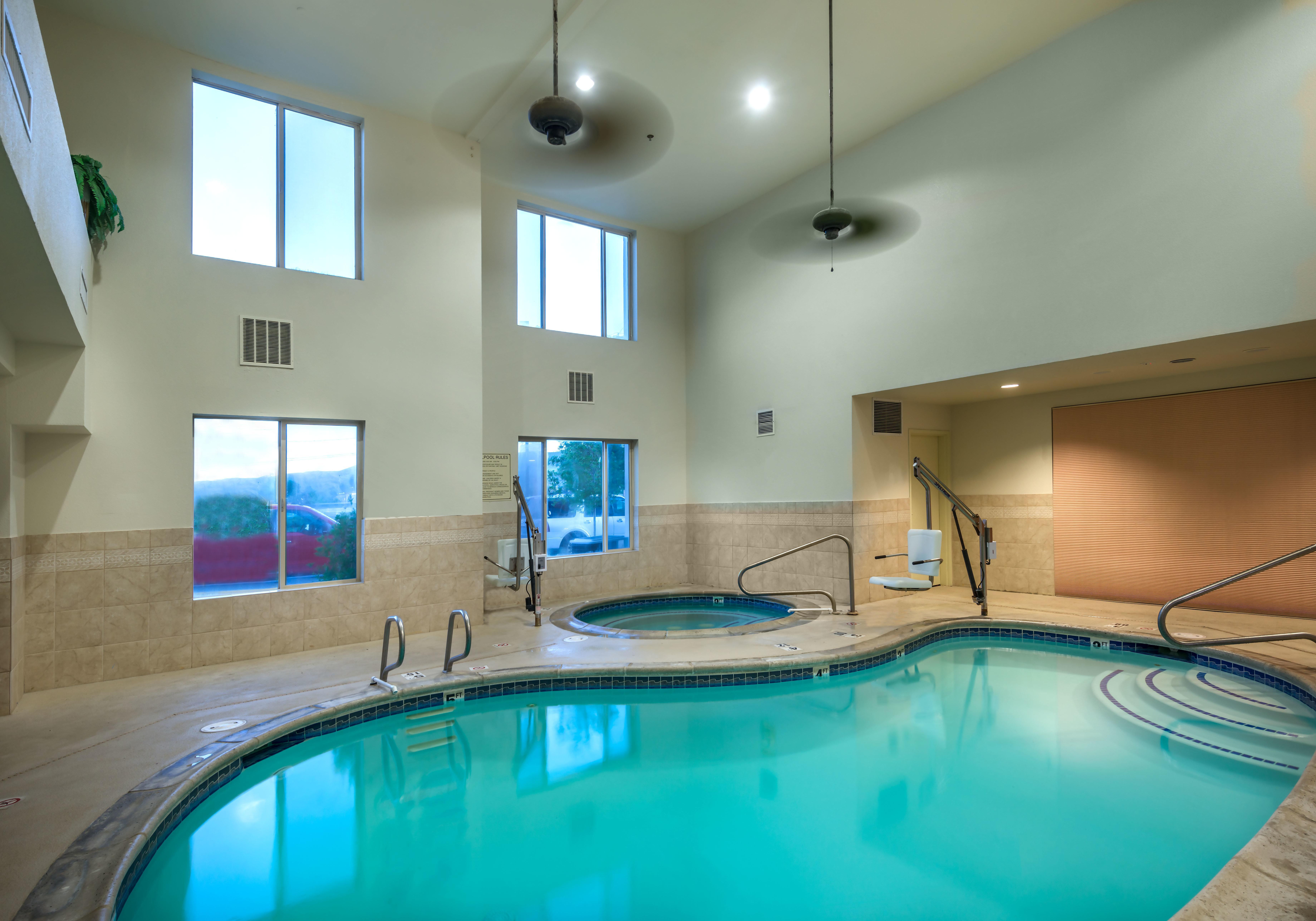 Holiday Inn Express Hotel & Suites Carson City By Ihg Exterior photo